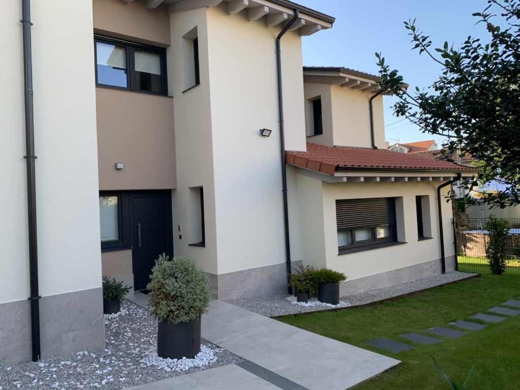 Adosadoduplex Marea Baja 3 Zona Playa Ideal Familias Parejas Y Amigos Llanes Bagian luar foto